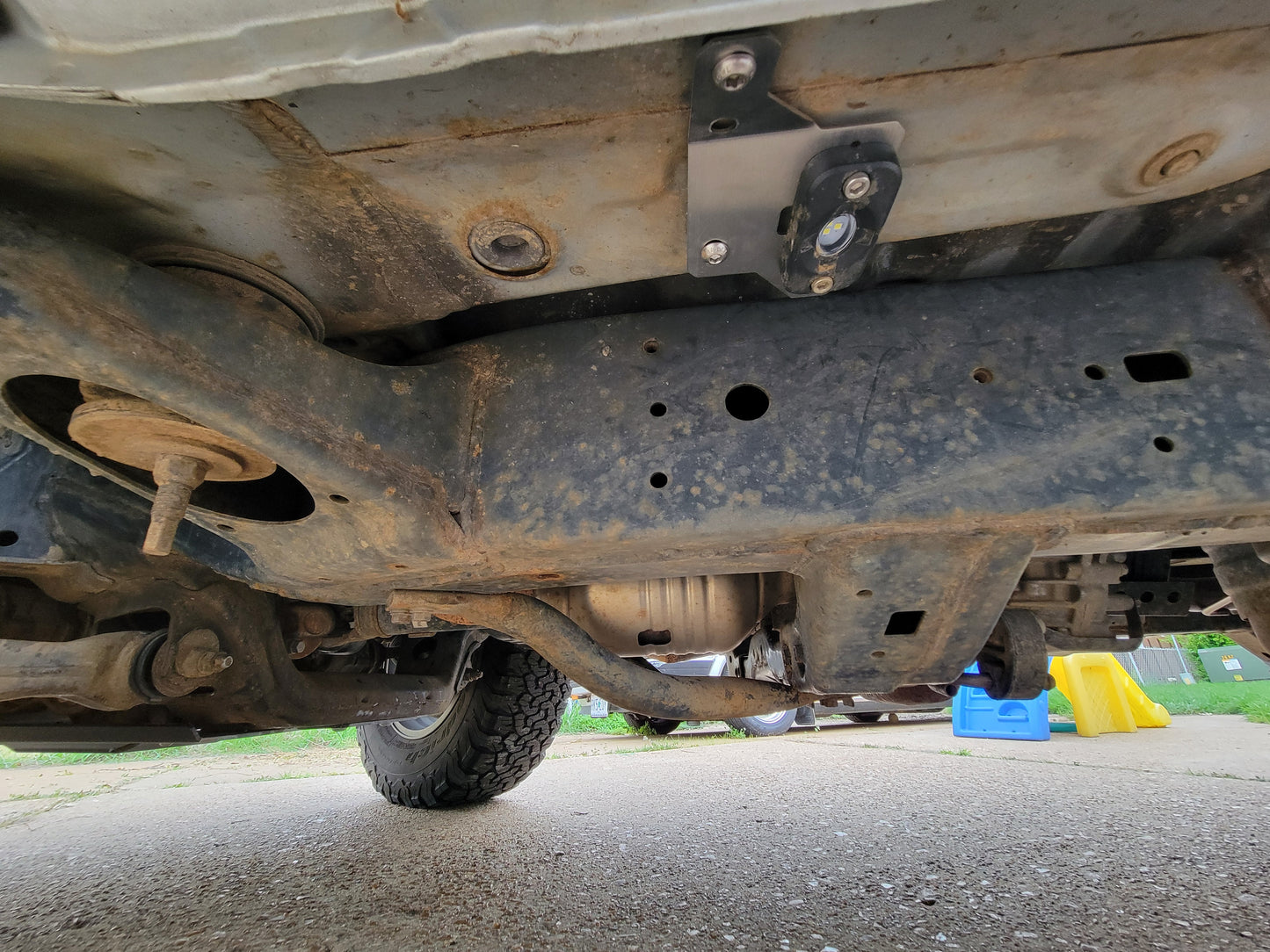 Toyota Rock Light Brackets - 2" Offset Universal (GX470,GX460, FJ, 4Runner 4th & 5th gen)