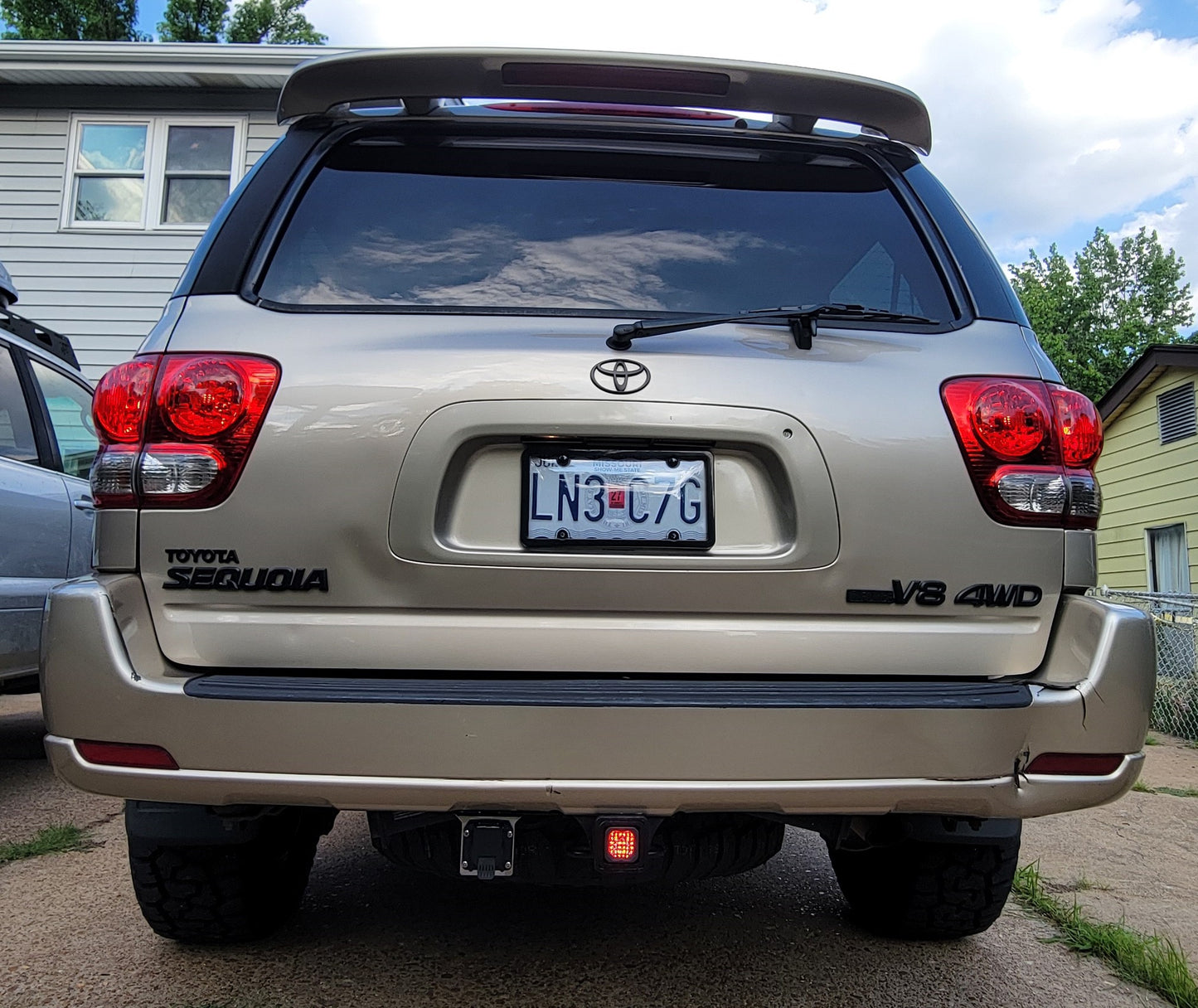 Hitch Light and Trailer Plug Conversion Kit for Mid 2000s Toyota 4x4s (GX470, 4th Gen 4Runner, 1st Gen Tundra & Sequoia)